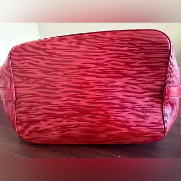 LOUIS VUITTON EPI LEATHER LARGE NOE RED - Picture 7 of 8